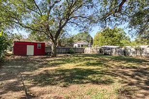 509 N Hill St, Caldwell, TX 77836 - Photo 37