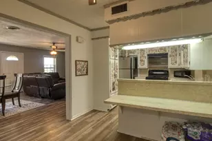 509 N Hill St, Caldwell, TX 77836 - Photo 7