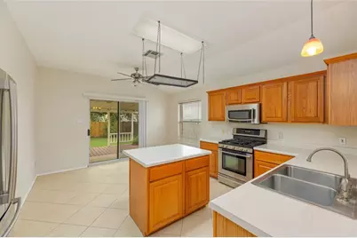 1403 Haley Gray Drive, Pflugerville, TX 78660 - Photo 5