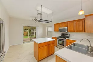 1403 Haley Gray Dr, Pflugerville, TX 78660 - Photo 5