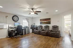 403 Sinclair Dr, Briarcliff, TX 78669 - Photo 17