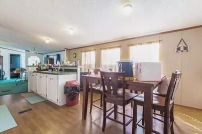 209 E Sheldon Avenue, Thrall, TX 76578 - Photo 5