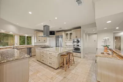 1005 Challenger, Lakeway, TX 78734 - Photo 13