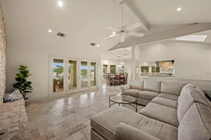1005 Challenger, Lakeway, TX 78734 - Photo 11