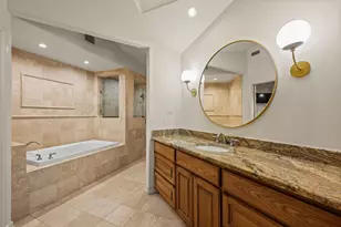 1005 Challenger, Lakeway, TX 78734 - Photo 17