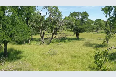 3215 County Road 305, Jarrell, TX 76537 - Photo 13
