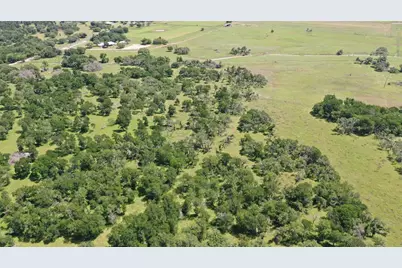 3215 County Road 305, Jarrell, TX 76537 - Photo 17