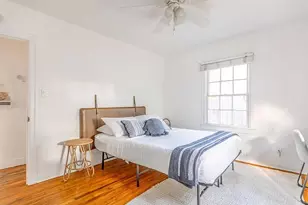 1028 E 43rd St, Austin, TX 78751 - Photo 5
