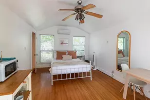 1028 E 43rd St, Austin, TX 78751 - Photo 7