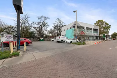 2601 E 7th Street #203, Austin, TX 78702 - Photo 27