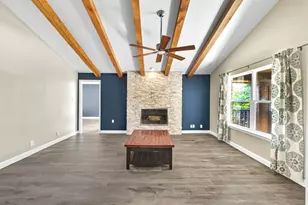 1904 Cedar Ridge Dr, Austin, TX 78741 - Photo 7