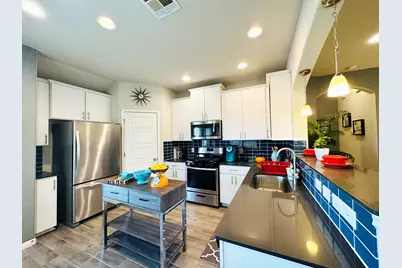 112 Groesbeck Lane, Leander, TX 78641 - Photo 15