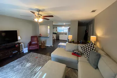 1305 E Main Street, Round Rock, TX 78664 - Photo 5