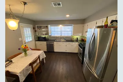 1305 E Main Street, Round Rock, TX 78664 - Photo 3