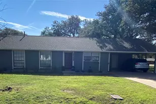 1305 E Main St, Round Rock, TX 78664 - Photo 1