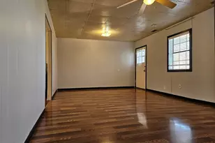 501 N Burnet St, Manor, TX 78653 - Photo 5