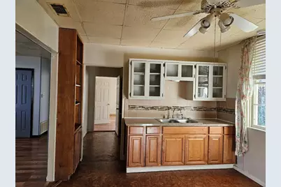 501 N Burnet Street, Manor, TX 78653 - Photo 7