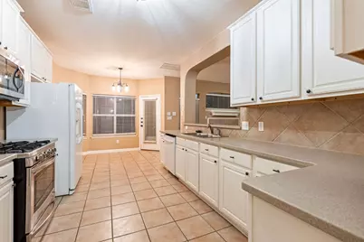 1820 Chasewood Drive, Austin, TX 78727 - Photo 7