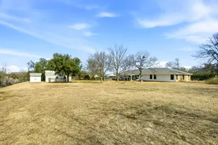 306 Starview Dr, Georgetown, TX 78628 - Photo 27