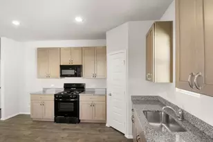 112 Bountiful Ln, Elgin, TX 78621 - Photo 19