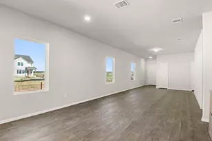 112 Bountiful Ln, Elgin, TX 78621 - Photo 17