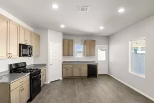 112 Bountiful Ln, Elgin, TX 78621 - Photo 21