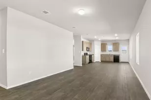 112 Bountiful Ln, Elgin, TX 78621 - Photo 11