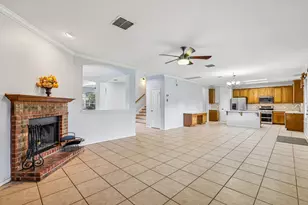 112 Floating Leaf Dr, Hutto, TX 78634 - Photo 9
