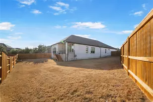 224 Grn Knl Ln, Georgetown, TX 78628 - Photo 37
