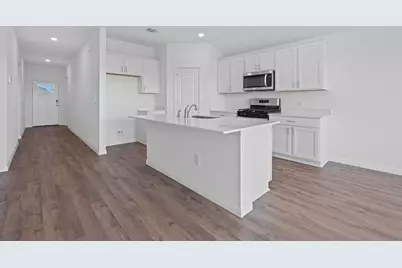 284 Mustang Lake Circle, Buda, TX 78610 - Photo 5