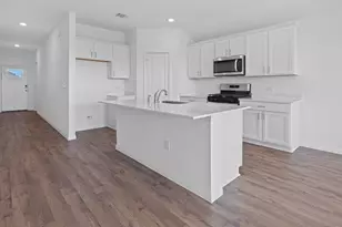 284 Mustang Lk Cir, Buda, TX 78610 - Photo 5