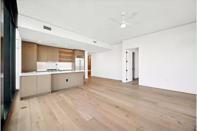 610 Davis Street #5007, Austin, TX 78701 - Photo 3