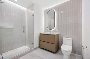 610 Davis St, Austin, TX 78701 - Photo 13