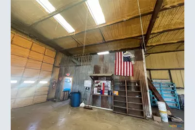 1008 S Walnut Street W, Lampasas, TX 76550 - Photo 13