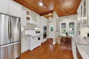 905 Howard St, Taylor, TX 76574 - Photo 5