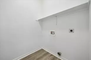 2101 Town Centre Dr, Round Rock, TX 78664 - Photo 9