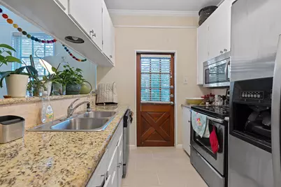 1700 Northwood Road, Austin, TX 78703 - Photo 7