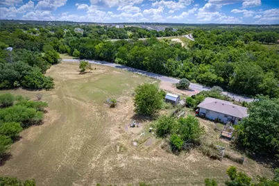 1104 S Boundary Street, Burnet, TX 78611 - Photo 5
