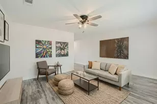 109 Fisher St, Elgin, TX 78621 - Photo 7