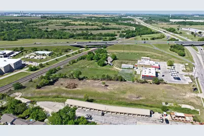 2215 W 2nd Street W, Taylor, TX 76574 - Photo 33