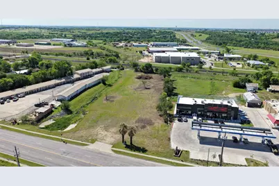 2215 W 2nd Street W, Taylor, TX 76574 - Photo 29