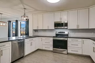 229 Holman Path, Hutto, TX 78634 - Photo 5