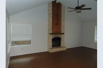 1617 Gracy Farms Lane, Austin, TX 78758 - Photo 5