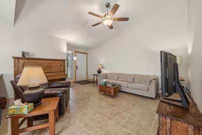 513 Texas Avenue, Round Rock, TX 78664 - Photo 7