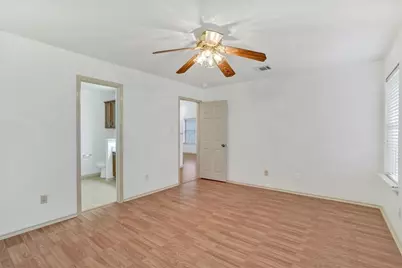 1405 Scottsdale Drive, Leander, TX 78641 - Photo 9
