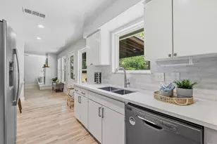 2615 Coatbridge Dr, Austin, TX 78745 - Photo 15