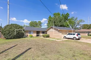 409 E Janis Dr, Georgetown, TX 78628 - Photo 1
