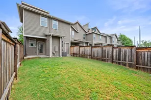 909 Mountaineer Ln, Austin, TX 78757 - Photo 39