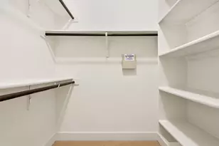 909 Mountaineer Ln, Austin, TX 78757 - Photo 17