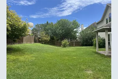 140 Pecanwood S, Kyle, TX 78640 - Photo 5
